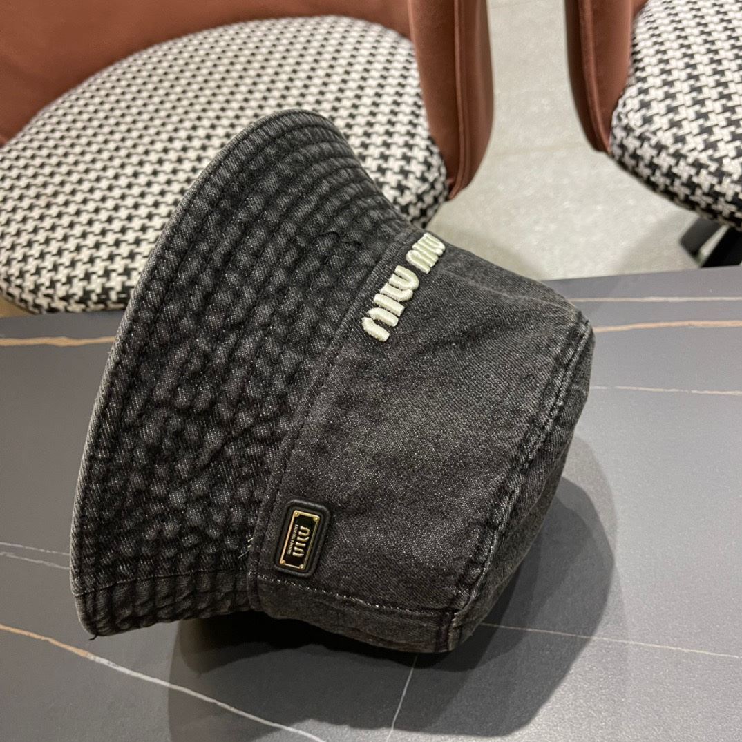 Miu Miu Caps